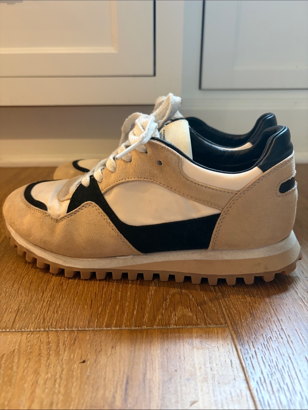 Steve Madden Women's Beige, Black & White Retro Runner Sneakers